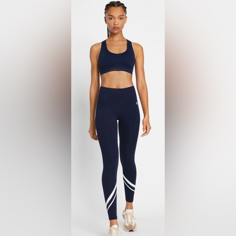 TORY BURCH WEIGHTLESS CHEVRON LEGGINGS